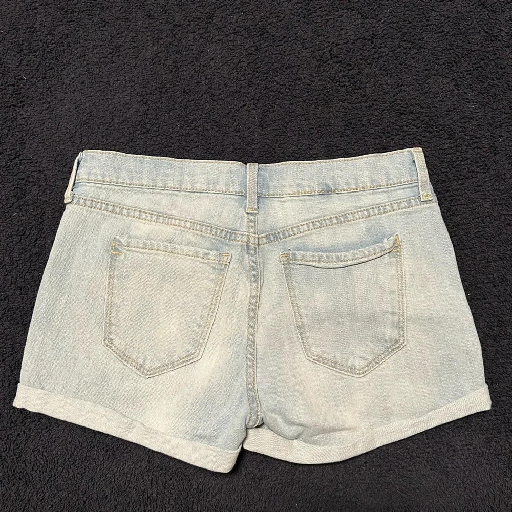 Old Navy Boyfriend Jean Shorts - Picture 8 of 8